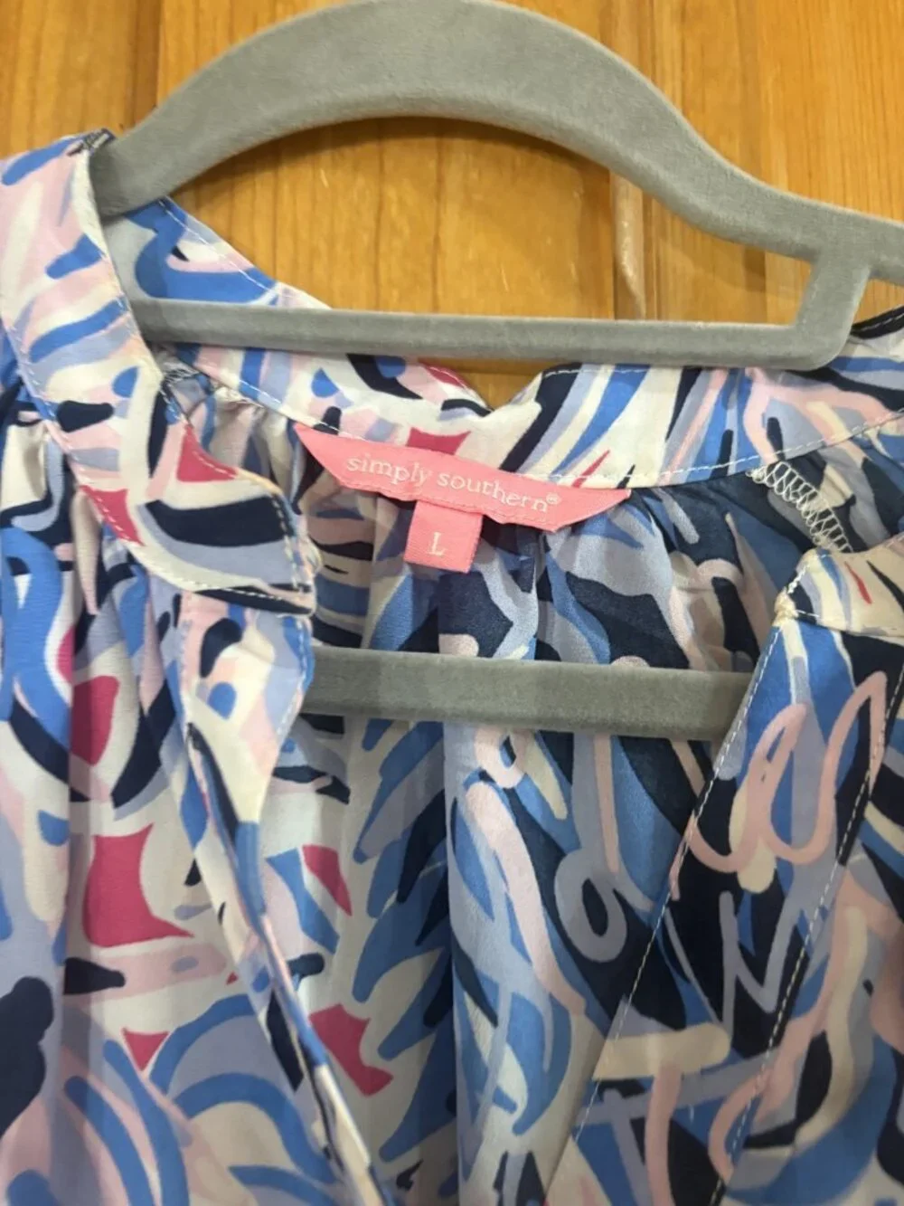 Simply southern Size Large (L) Abstract Print Long Sleeve Blouse - Picture 2 of 3